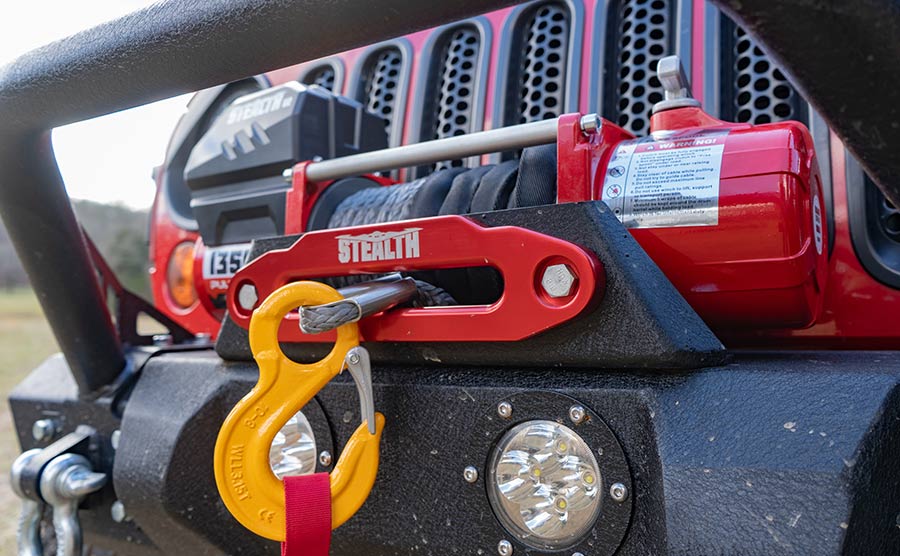 Stealth 13500lb Winch - 12v Synthetic Rope