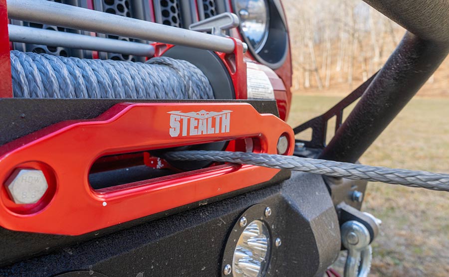 Stealth 13500lb Winch - 12v Synthetic Rope