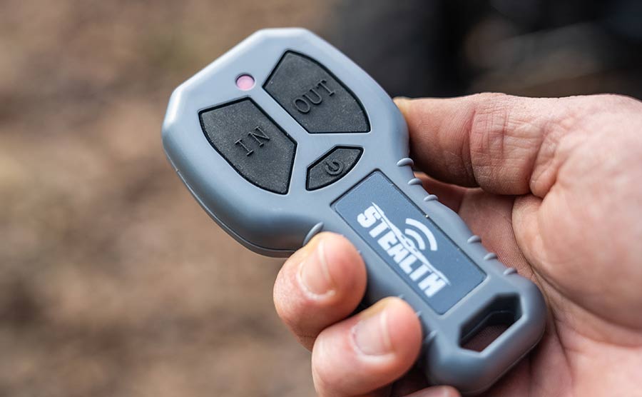 Stealth 3500lb Winch - 12v Synthetic Rope